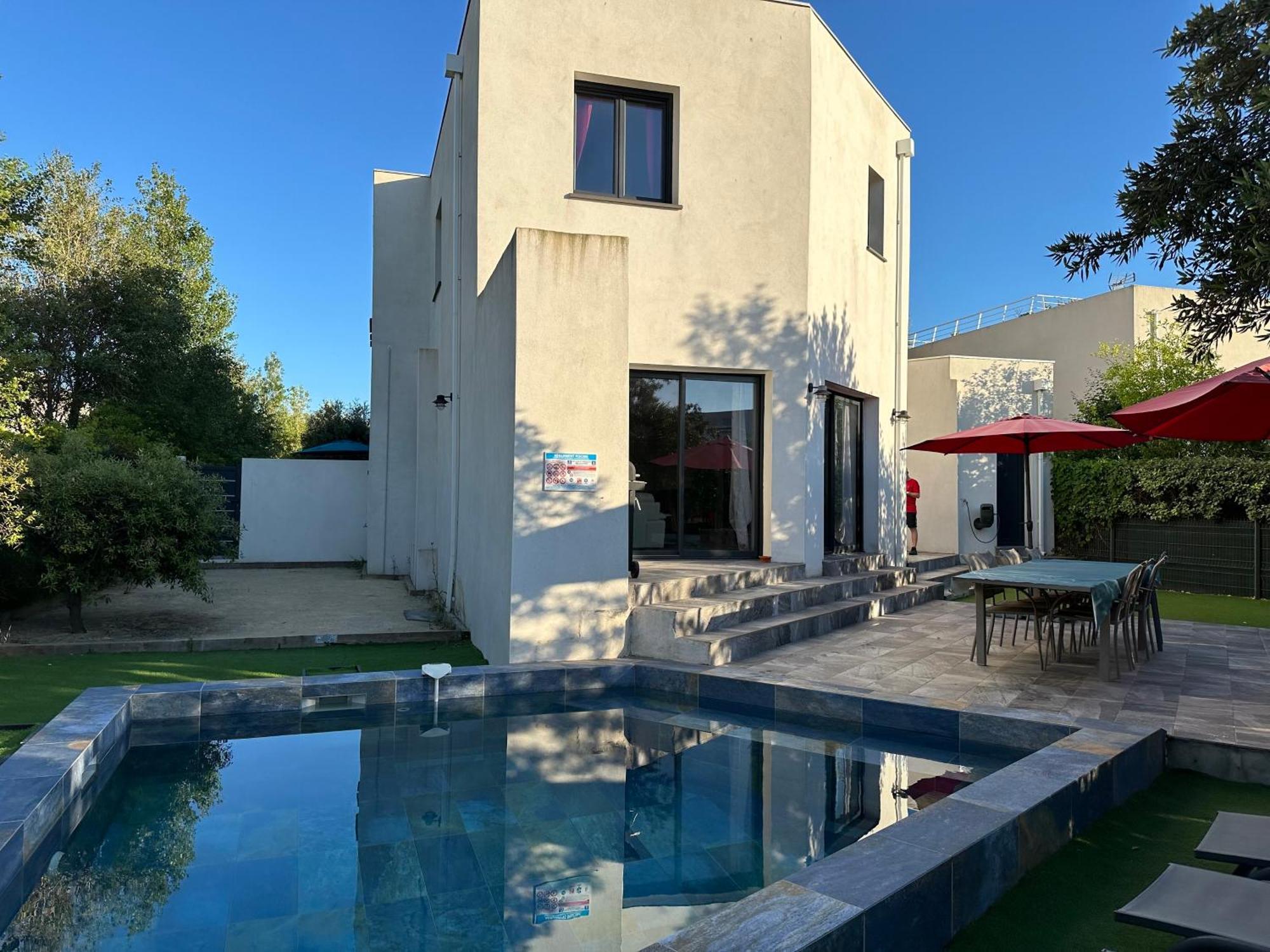 Villa en bord de plage Sète Exteriör bild